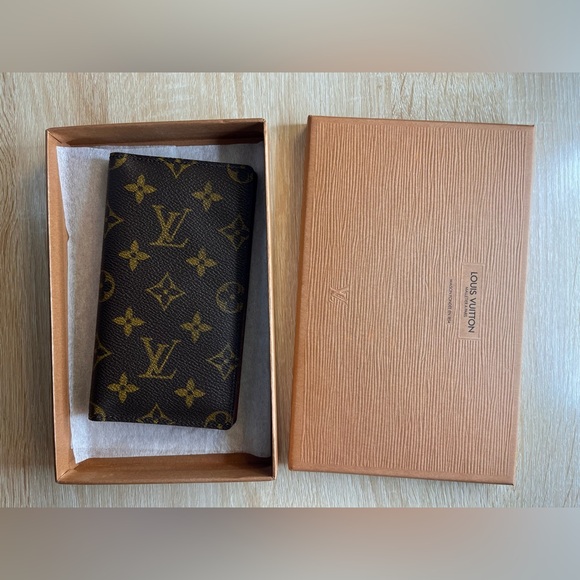 Louis Vuitton Monogram Brown Bifold Wallet/Organizer - Picture 1 of 15